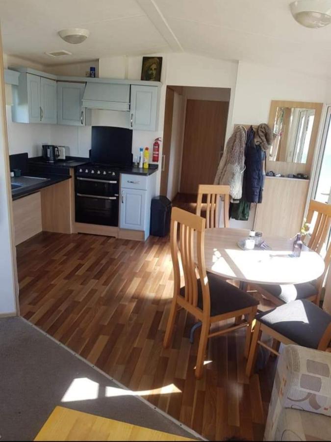 Private Caravan Situated At Parkdean Holiday Resort St Margaret'S At Cliffe Number 18 Esterno foto