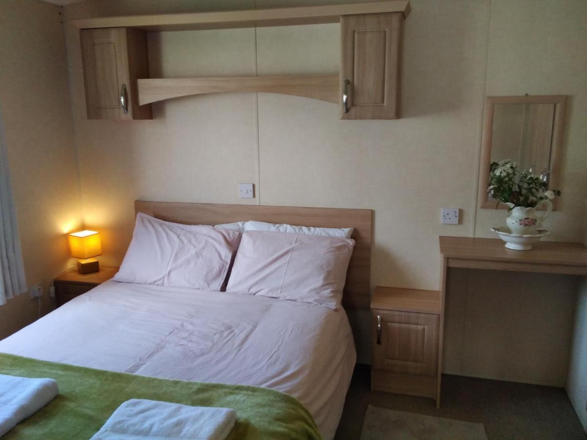 Private Caravan Situated At Parkdean Holiday Resort St Margaret'S At Cliffe Number 18 Esterno foto