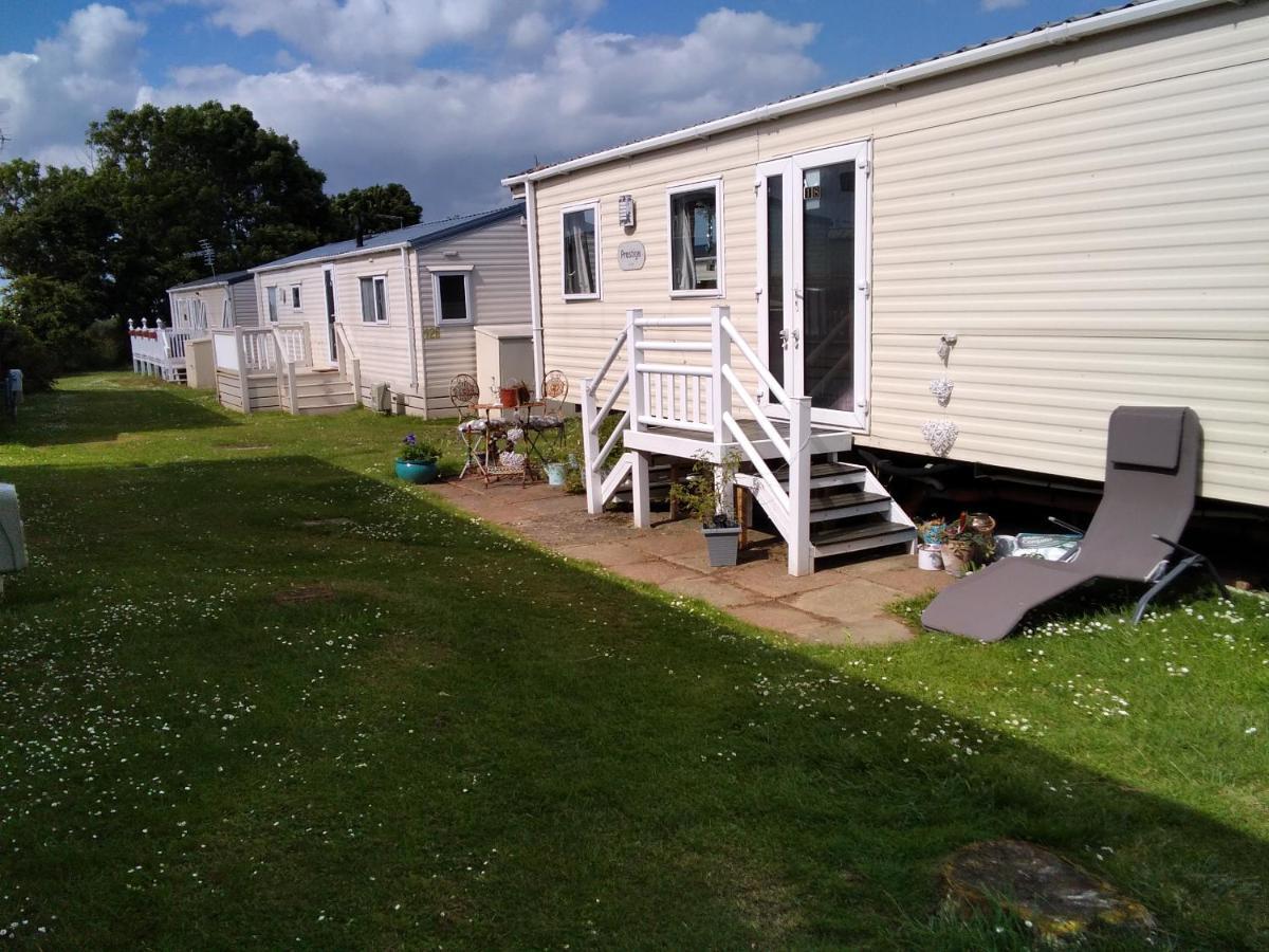 Private Caravan Situated At Parkdean Holiday Resort St Margaret'S At Cliffe Number 18 Esterno foto